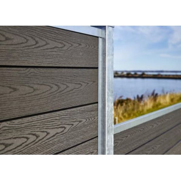 Recyclable Coextrusion WPC Fence Easy Installation Stain Resistant