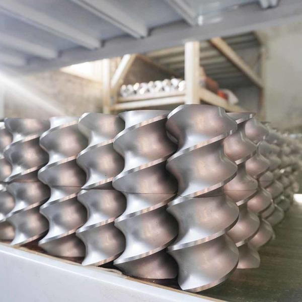 Composants de vis de précision pour extrudeuses pour maximiser la productivité et minimiser les temps d'arrêt