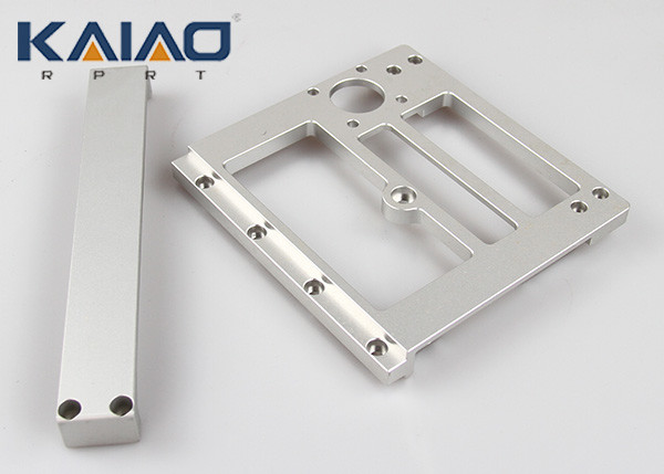 Части CNC нержавеющей стали частей CNC изготовленной на заказ точности OEM алюминиевые подвергая механической обработке подвергая механической обработке