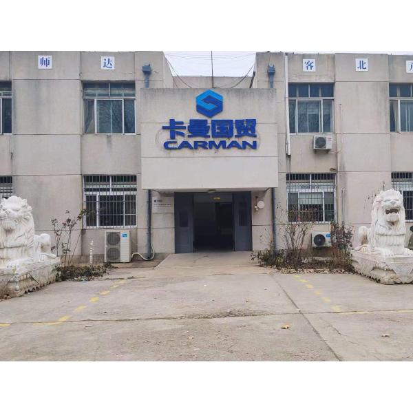 Filtro de combustible para Perkins Shantui SD16 Deutz VG15400800110 612600081294 1000816697 01181245 en el puerto marítimo de Qingdao