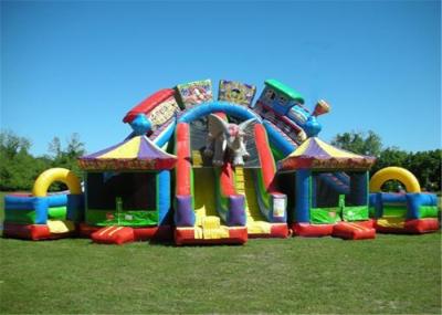 Crianças Bouncy de salto da prova da punctura do campo de jogos do castelo protetoras com obstáculo