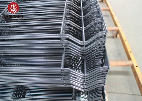 Aging Resistant 3D Wire Fence