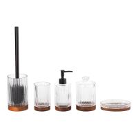 5pcs acessórios de banheiro de vidro definidos com base de madeira forma redonda faixa vertical costelada