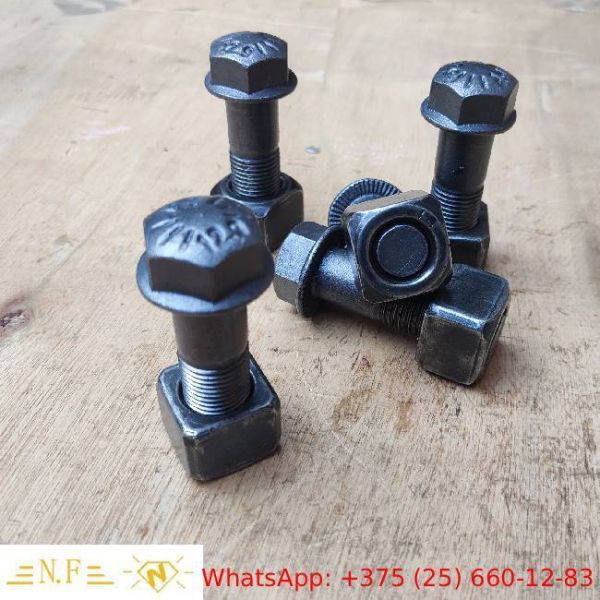 Sprocket Segment Bolts and Nuts 09203-21860 01803-01824 M18*60 for SD13 Sm27095 Excavator D355 D375