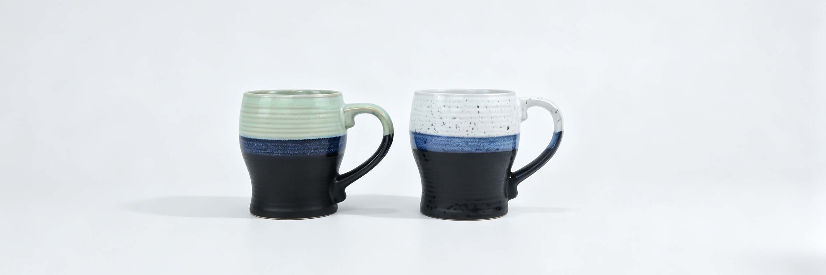 2 Pack Handmade Horizontal Ribbed Ceramic Coffee Mugs, Three-Tone Gradient Speckled Large Tea Cups for Wabi-Sabi & Coastal Kitchen Decor