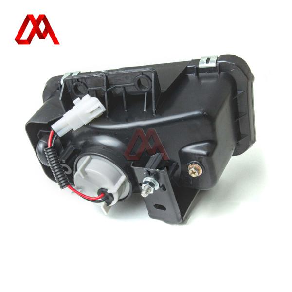 Ensamblaje de la luz antiniebla izquierda para ISUZU ELF/NKR/NPR 2008-2012  IZUMI Estilo original 8-98149-144-0 8981491440