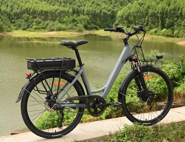 250W 48V Electric Road Bike 15.6Ah / 20.4Ah Lithium Battery Electric 26 Inch Bike