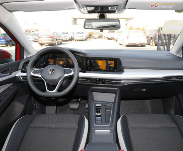 De “carro do carro com porta traseira 1.2T 116HP L4 dos assentos da porta 5 Volkswagen Golf 2023 200TSI DSG pro 5