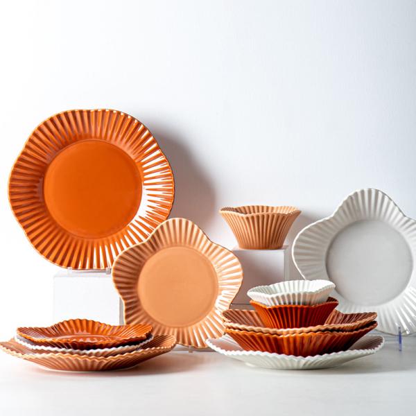 Conception de Noël 16 pièces ensemble de dîner en céramique 24 pièces cadeau durable avec modèle de plante