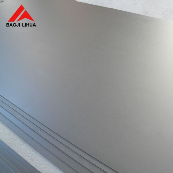 Polished Surface Hot Rolled Titanium Plate For Bone Fracture