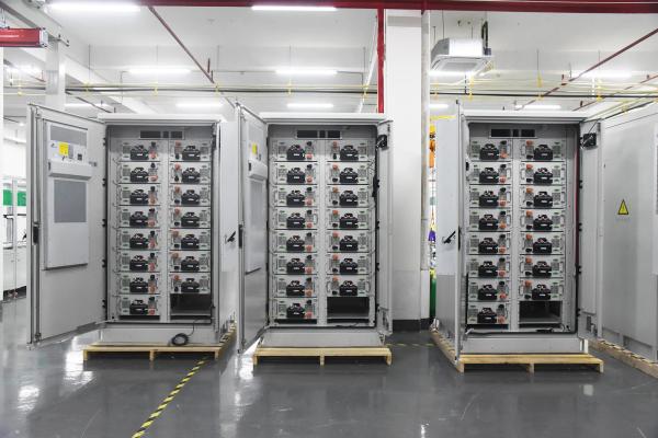 Eco Friendly Industrial And Commercial Energy Storage System With Liquid Cooling