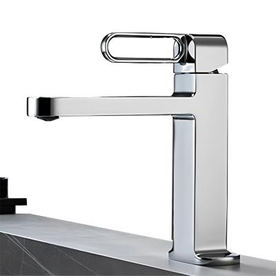 Polished Chrome Zinc Alloy Faucet Single Hole Metered For Bathroom