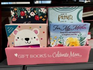 Vivid Color Custom Board Books Preschool Activity Books Wear Resistance