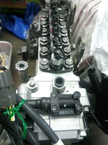 ISUZU 6HL1  ENGINE PARTS  INJECTOR PUMP