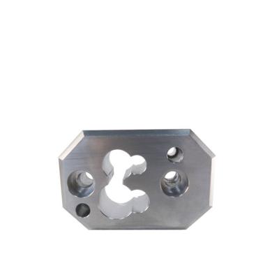 Machinerie complexe de tournage et de fraisage CNC sur mesure pour le traitement de pièces de machines de précision