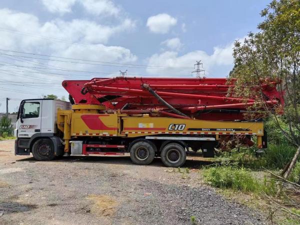 2.6mm Vibrating Amplitude Semi-Dry Shotcrete Concrete Pump Truck for Batching Plant