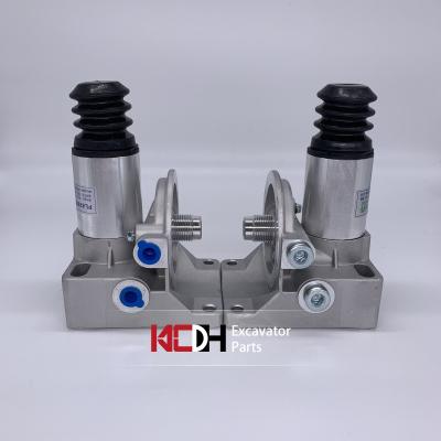 Base de alumínio da bomba de alta pressão do filtro do separador de água do combustível das peças R010017 PL420 da máquina escavadora, apropriada para o filtro de ar