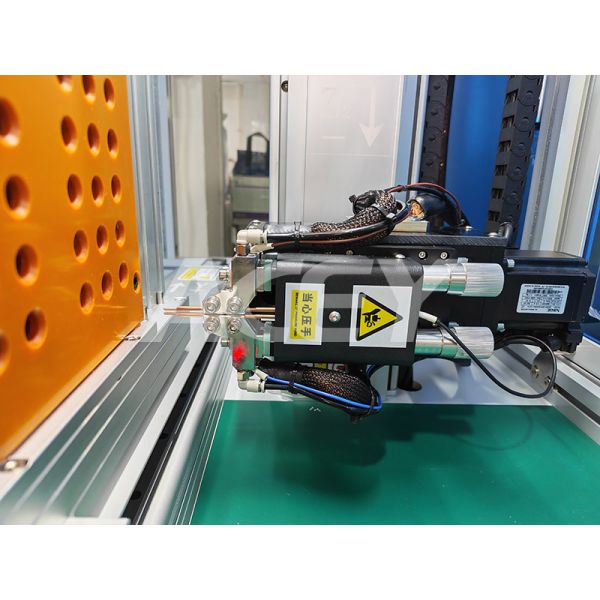 Touchscreen Servo 18650 Battery Welding Machine Single Phase AC 220V