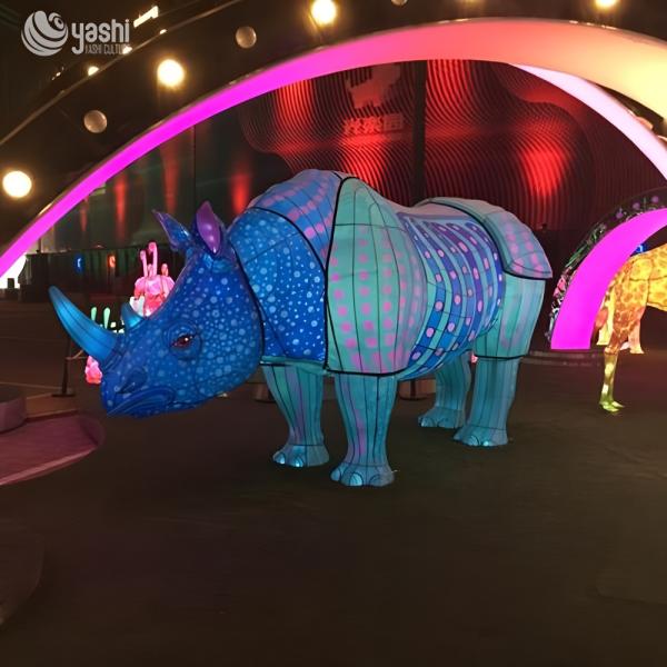 Linternas chinas de animales de seda hechas a mano con forma de rinoceronte impermeables