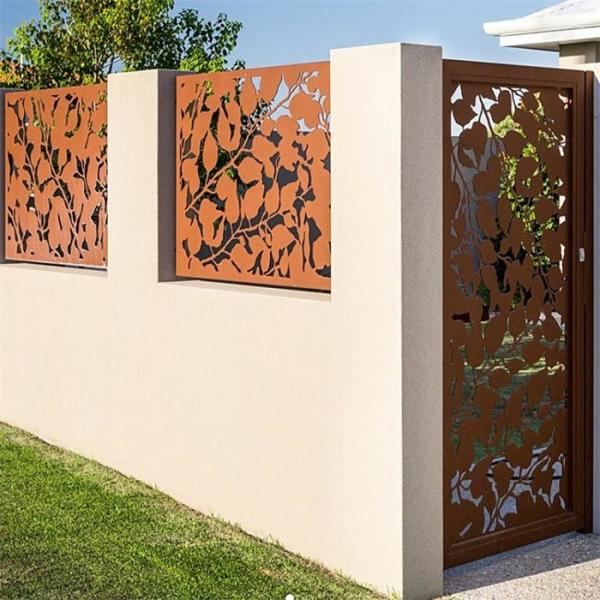 O laser do jardim da casa de campo cortou porta da porta de aço de Corten a única com punho e fechamento