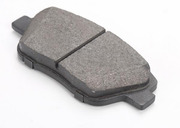 Low Metallic And Ceramic Brake Pads USA Green Test 50000-80000 km Warranty