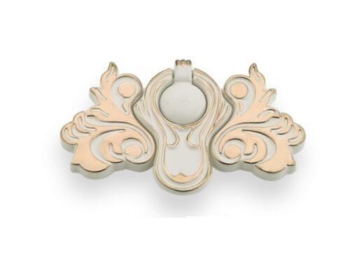 Chinese Old Style Door And Drawer Handles Zinc Alloy Material Relief Sculpture