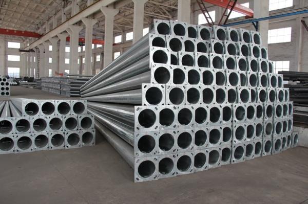 ISO 9001 Standard IP 65 Lighting Fixture Galvanized Street Lighting Steel Pole