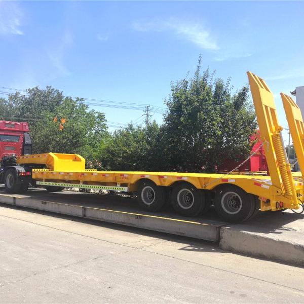 Lowbed Semi Trailers with Slope for Heavy Machines Low Bed Trailer Truck Trailer