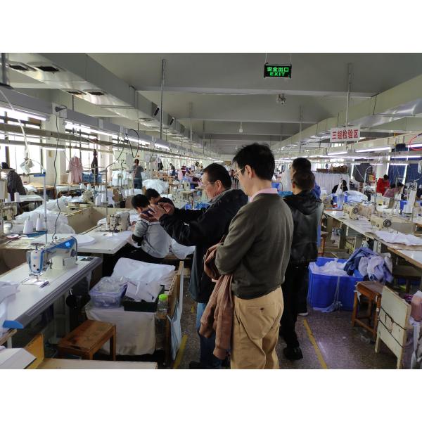 45X45 Yarn Count Mens Casual White Long Sleeve Shirt Personalized Custom Design