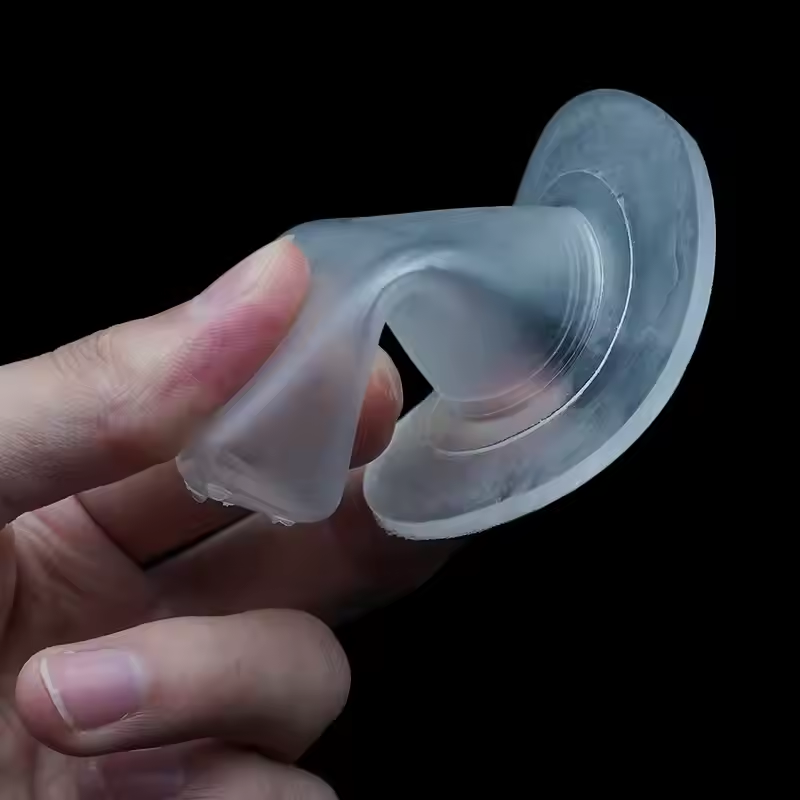 2L Capacity Calf Milk Feeder Bottle with Soft Silicone Nipple and Ergonomic Handle Design for Livestock Feeding