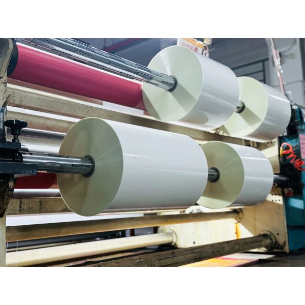 Soft Hardness Book Laminating Film with 3 Inch Paper Core for Long Lasting Protection