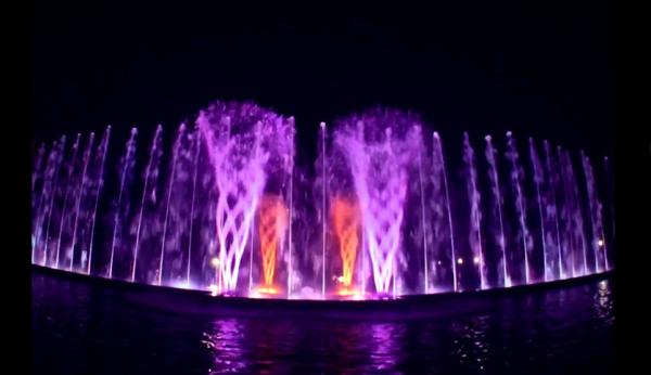 A lagoa do jardim decora o bocal de gerencio da fonte de 1,5 polegadas
