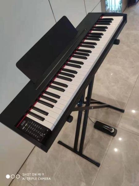New Style 88 Key Portable Standard Keyboard 1 Pedals Digital Piano Pianos & Digital Pianos | Best Buy Canada