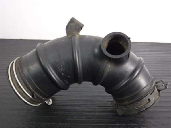 Rubber Air Cleaner Hose OEM 17881-28040 For Toyota RAV4 ACV30 Black Color