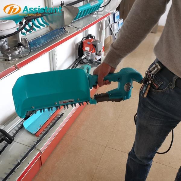 Dl-4Cd-35 Hand-Held Tea Cutting Machine Motor Speed 5200 RPM Working Width 300 mm