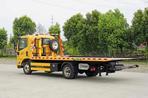 JMC 4 Ton Road Rescue Wrecker Tow Truck Road-block Removal Vehicle Tow Trucks Wreckers Towing Truck Customizable Options