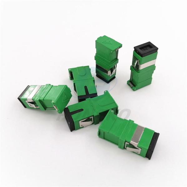Adaptador a una cara verde de la fibra óptica del adaptador de Shell Sc /apc con el obturador auto