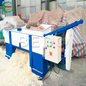 Automatic Wood Tree Shavings Machine 7.5kw 3600r/Min Large Capacity Production