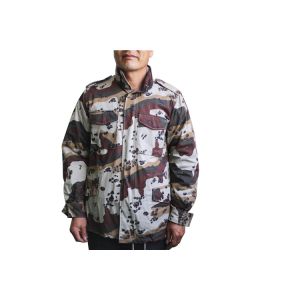 Camuflaje Poliéster / algodón chaqueta militar M65 personalizable para el ejército saudí