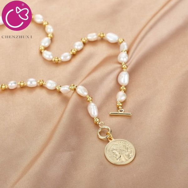Round -Shaped Buckle Unique Design Clavicle Chain Advanced Gentle Elegant Pearl Necklace Plated Women Necklace