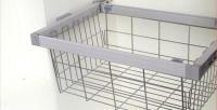 Le Cabinet faisant le coin dessus de cintre trois de couche a monté le panier à linge 360 tournant de degré