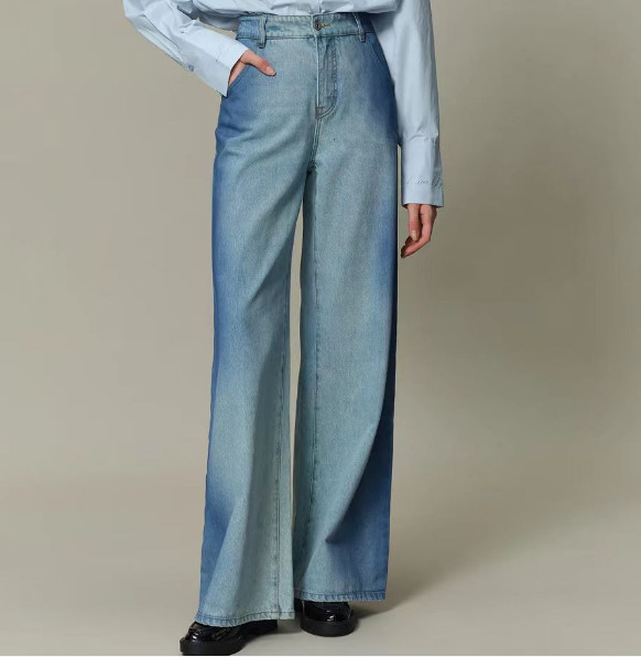 Loose-fit wide-leg design with mid-high waist