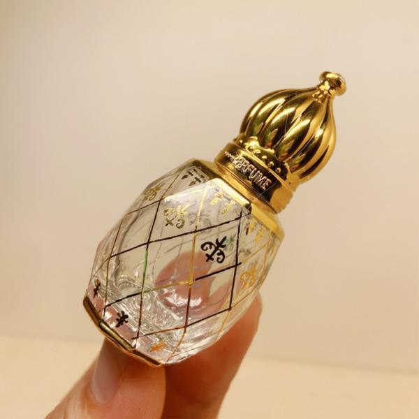 Frasco de rolo de óleo essencial esculpido em galvanoplastia de 8 ml Embalagem de perfume com coroa dourada