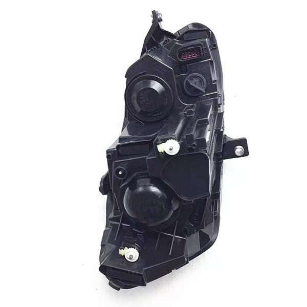 12V Car Head Light Fit for Volkswagen Jetta Sagitar Bora Head Lamp Assembly OE No. 3AD941752
