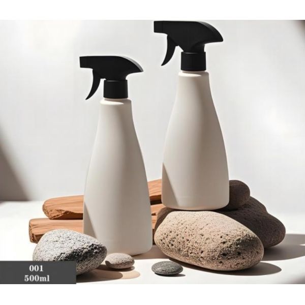 Customized Plastic Home Cleaning Bottles 500ml Spray PE Bottle