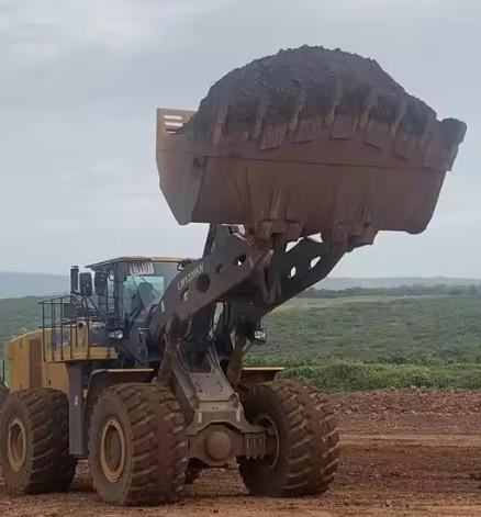 XCMG 12 toneladas LW1200KN carregador de rodas pesado usado alta eficiência operacional
