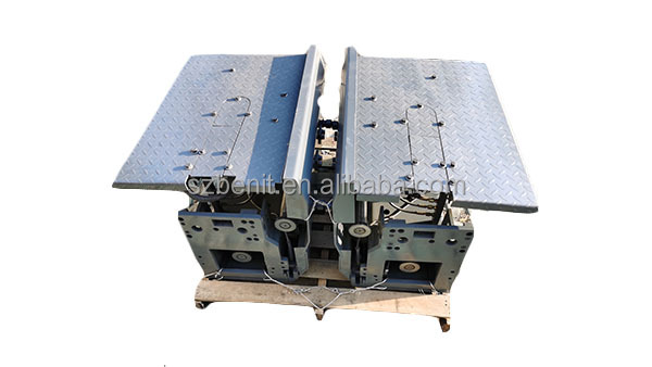 construction machinery parts  s18003 parts Super 1600-3 0.75m Screed system screed plate assembly