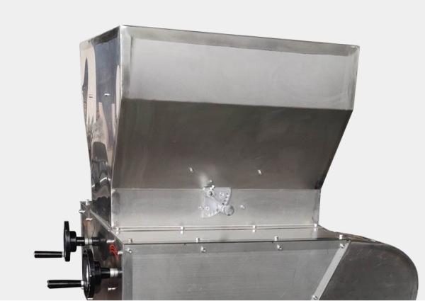GHO Brewery Equipment Blue Carbon Steel Double Roll Malt Mill with 220V/380V Voltage