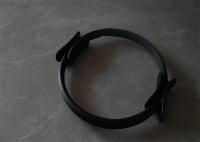 Des coussinets en mousse, un cercle magique, un anneau de 14 pouces, un cercle noir.