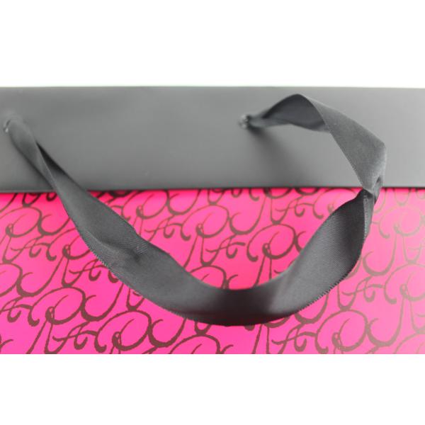 Бумажные мешки одежды Debossing OEM